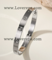 202523763 Classics Love Bracelet White Gold